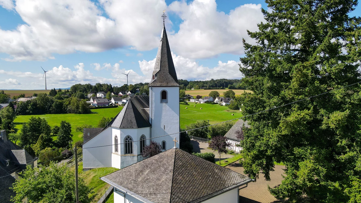 Biebern Kirche 1