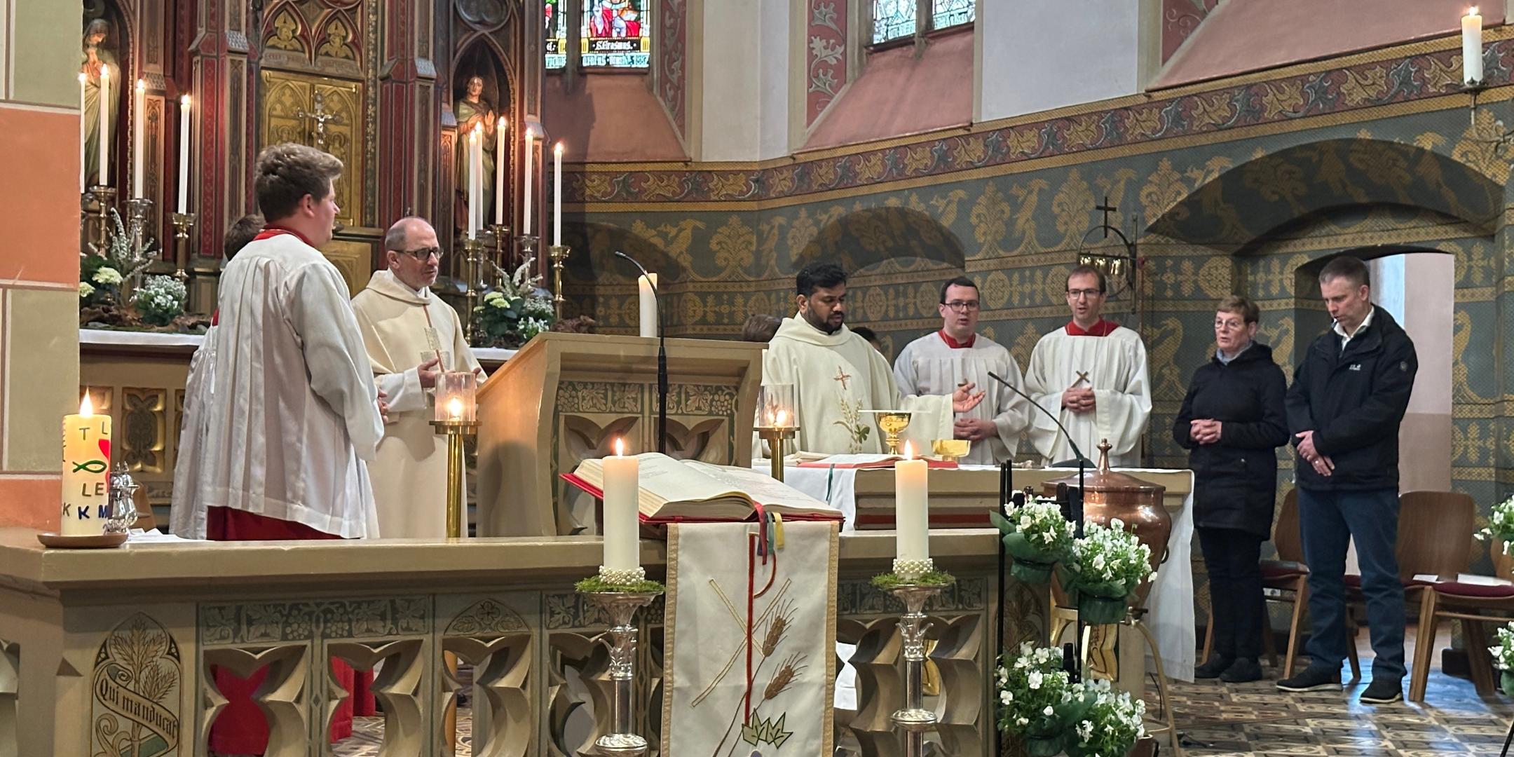in der Heiligen Messe an Ostermontag wurde auch Papst Franziskus gedacht (c) Josef Karl in der Heiligen Messe an Ostermontag wurde auch Papst Franziskus gedacht