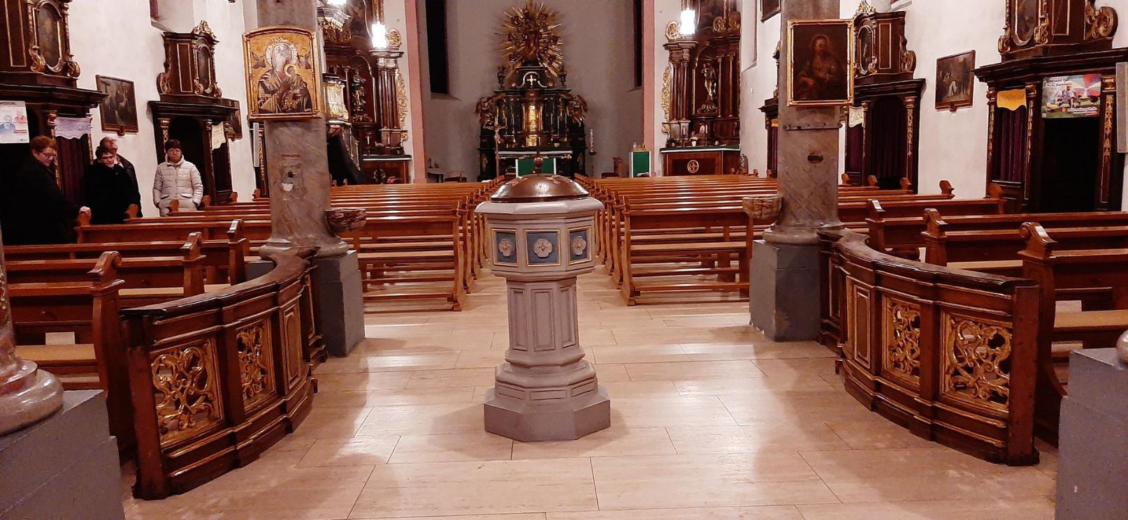neuer Altar St. Josef 1
